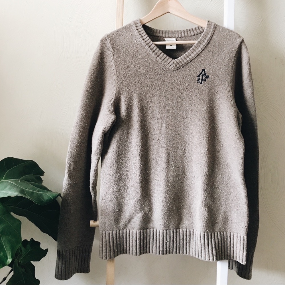 Men’s Abercrombie & Fitch V-Neck Sweater